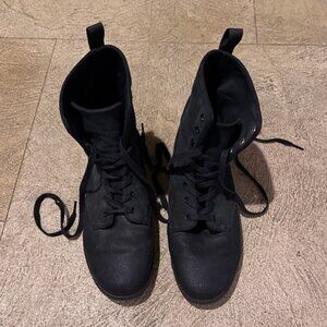 Dr Martens Kingsley boot - Men's Size 10